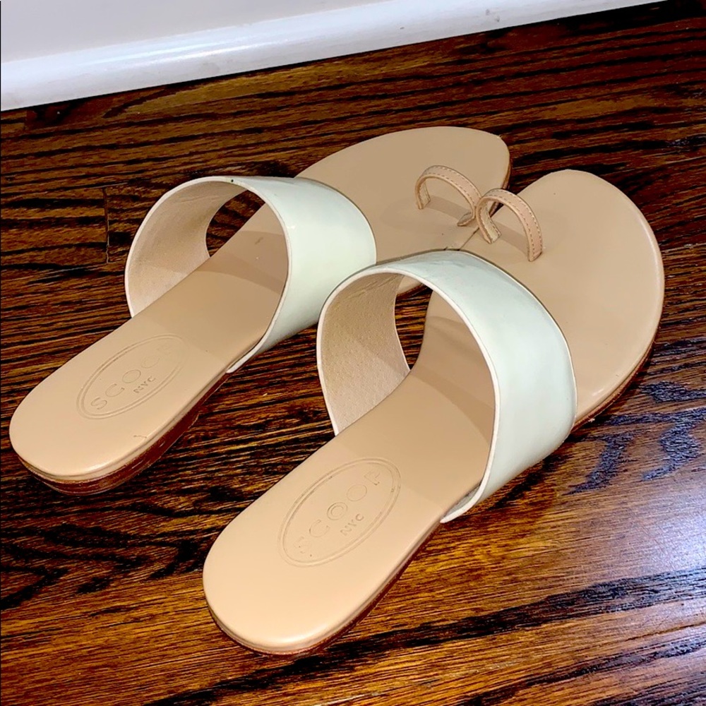 Scoop sandles
